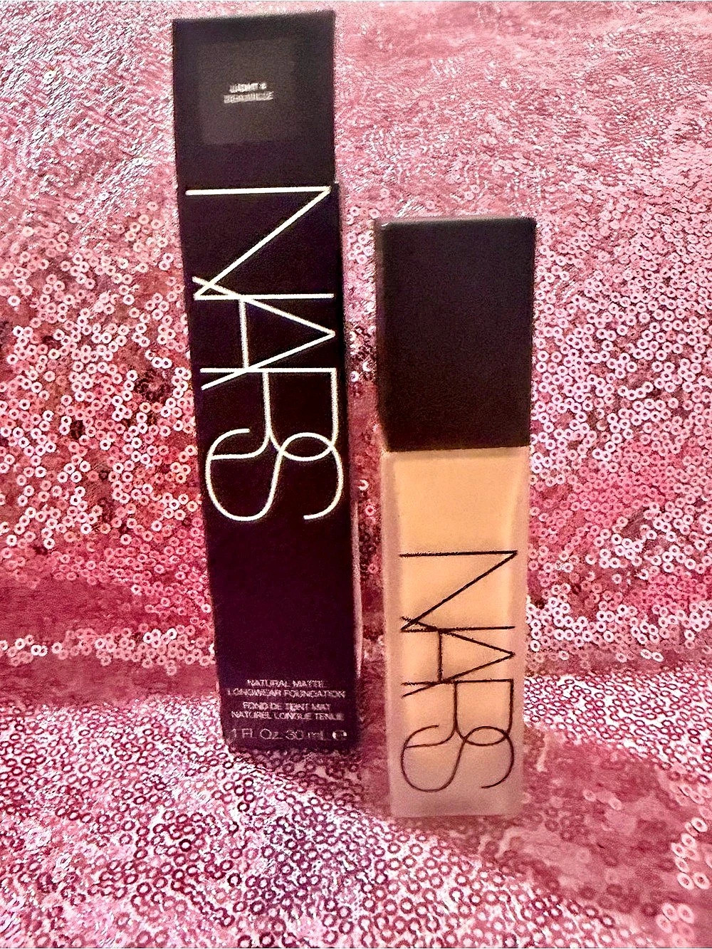 NARS Natural Matte Longwear Foundation Deauville Light 4